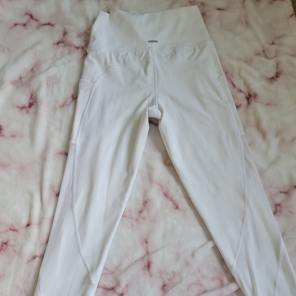 Aerie white leggings - Picture 3 of 4